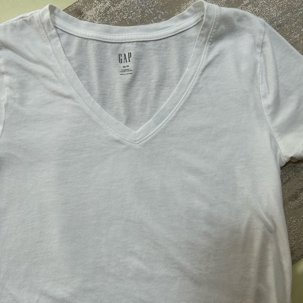 GAP Women’s Tshirt
